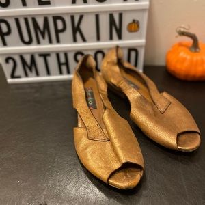 European Bronze Peep Toes